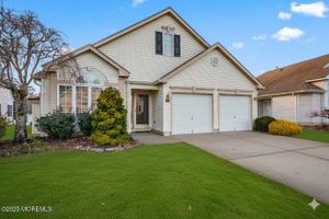 68 BALTUSROL DR, JACKSON, NJ