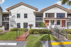 9777 SILLS DR 103, BOYNTON BEACH, FL
