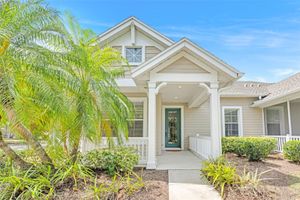 215 OCEANIA CT, APOLLO BEACH, FL