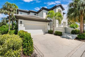 26000 HAMMOCK ISLE CT UNIT 101, BONITA SPRINGS, FL