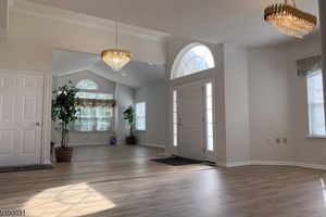 29 MEDICI DR, SOMERSET, NJ