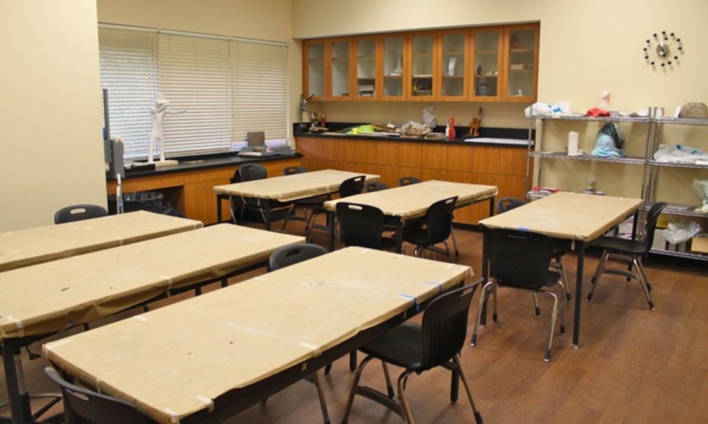 Arts & Crafts Studio