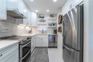 9411 N HOLLYBROOK LAKE DR 310, PEMBROKE PINES, FL