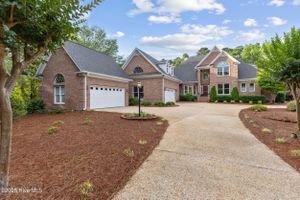 8700 THORNBLADE CIR, WILMINGTON, NC
