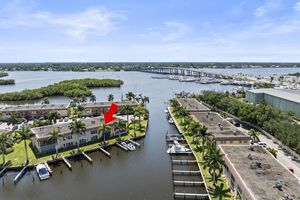 2600 S KANNER HWY J9, STUART, FL