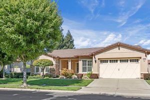 2451 BELLE GLADE LN, MANTECA, CA