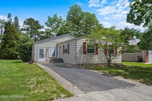 152 BIABOU DR, TOMS RIVER, NJ