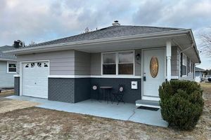 301 SAINT VINCENT CT, TOMS RIVER, NJ