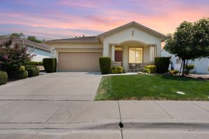 490 CENTRAL PARK PL, BRENTWOOD, CA