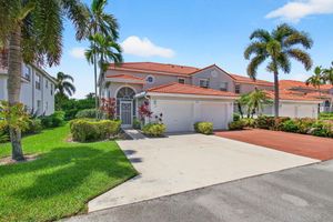 7676 SPRINGWATER PL APT 201, BOYNTON BEACH, FL