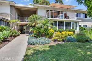 521 CALLE ARAGON UNIT D D, LAGUNA WOODS, CA