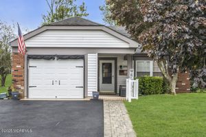37 WESTGATE PL, MANCHESTER, NJ
