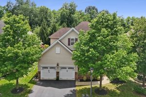 50 PATRIOTS WAY, SOMERSET, NJ