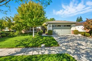 2473 DUTCHWOOD LN, MANTECA, CA