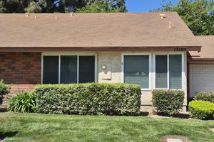 13105 VILLAGE 13, CAMARILLO, CA