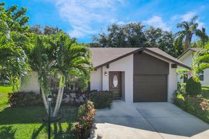 6345 TALL CYPRESS CIR, GREENACRES, FL