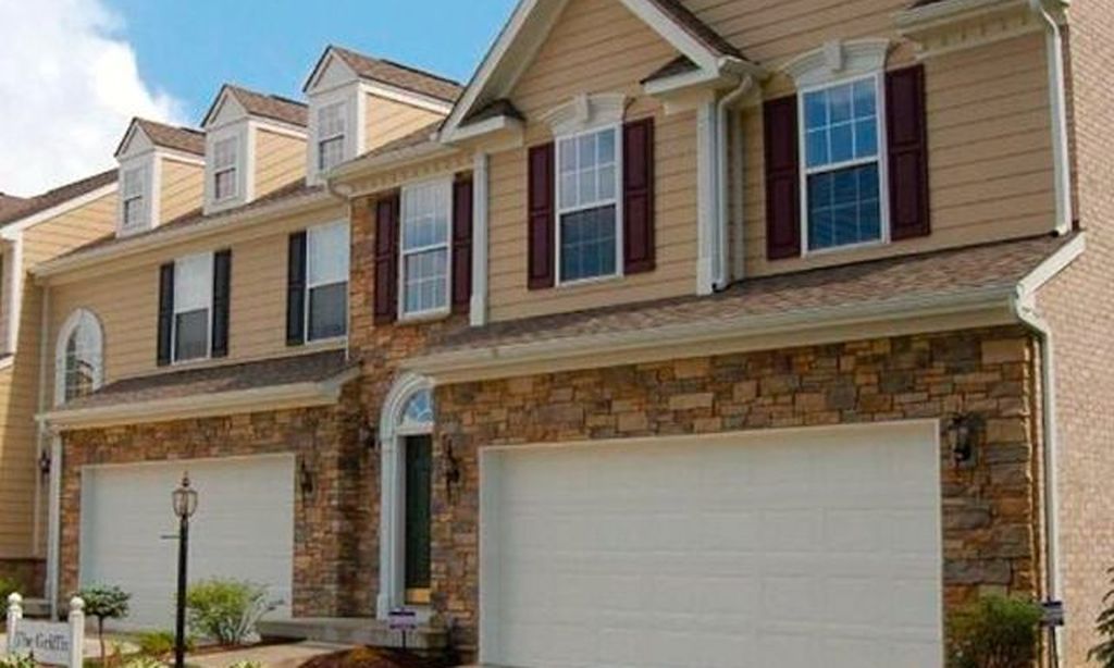 Low-Maintenance Carriage Homes