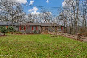 166 CANTERBURY DR, CROSSVILLE, TN