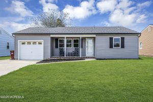 6 LANGLEY RD, TOMS RIVER, NJ