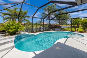 348 SE COURANCES DR, PORT SAINT LUCIE, FL