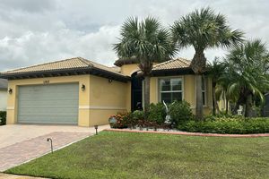 11922 SW CRESTWOOD CIR, PORT SAINT LUCIE, FL