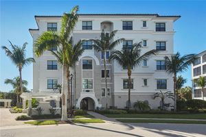 4741 VIA DEL CORSO LN 202, BONITA SPRINGS, FL