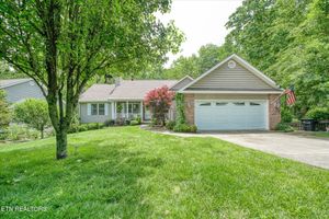 182 CANTERBURY DR, CROSSVILLE, TN