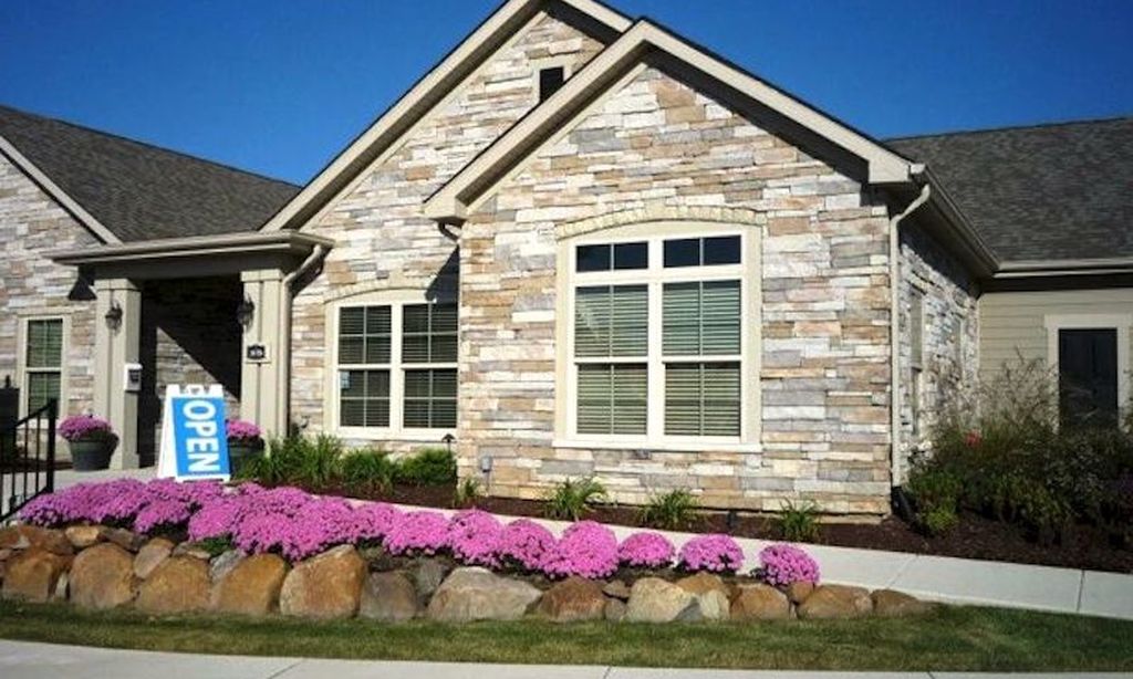 Clubhouse - 3,000 Sq. Ft.