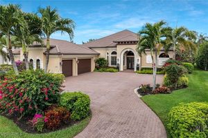 5869 HAMMOCK ISLES CIR, NAPLES, FL