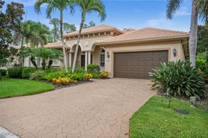 5802 HAMMOCK ISLES DR, NAPLES, FL