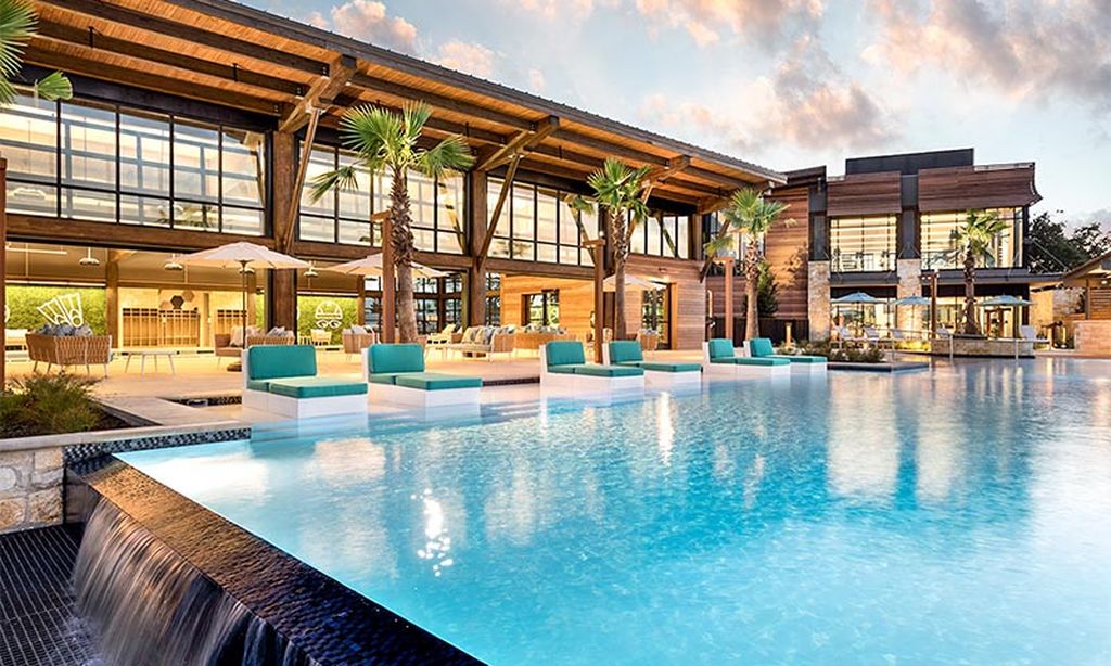 Outdoor Infinity Pool