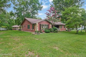 108 EAGLE LN, CROSSVILLE, TN