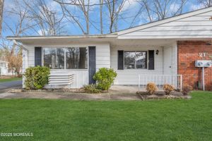 21 MARYLAND AVE B, WHITING, NJ
