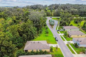 12322 EASTPOINTE DR, DADE CITY, FL