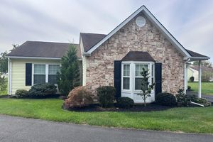 17 IVY RIDGE CLOSE, FREEHOLD, NJ