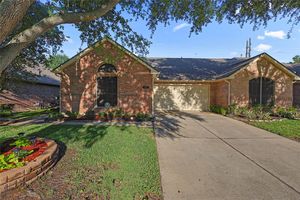 739 APPLE BLOSSOM DR, PEARLAND, TX