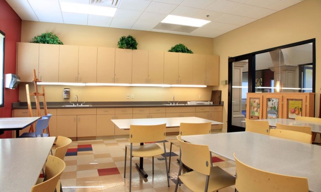 Arts & Crafts Studio