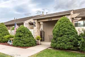 62511 RALEIGH CT UNIT 5, SOUTH LYON, MI