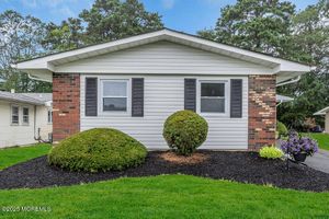 73 MARKHAM RD, BRICK, NJ