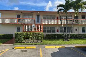 92 KENT F, WEST PALM BEACH, FL