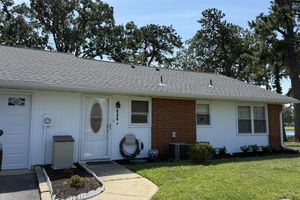 646 PLYMOUTH LAKE DR, LAKEWOOD, NJ