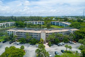 1902 BERMUDA CIR J4, COCONUT CREEK, FL