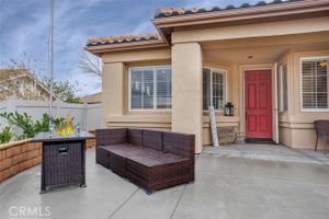 2148 BIRDIE DR, BANNING, CA