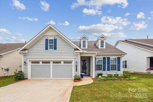 10400 SUPERB LN, CHARLOTTE, NC