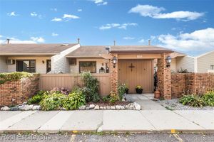 25887 LEXINGTON DR UNIT 5, SOUTH LYON, MI