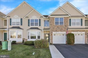 124 VILLAGE DR, BLANDON, PA