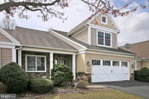 1043 ENGLISH DR, LEBANON, PA