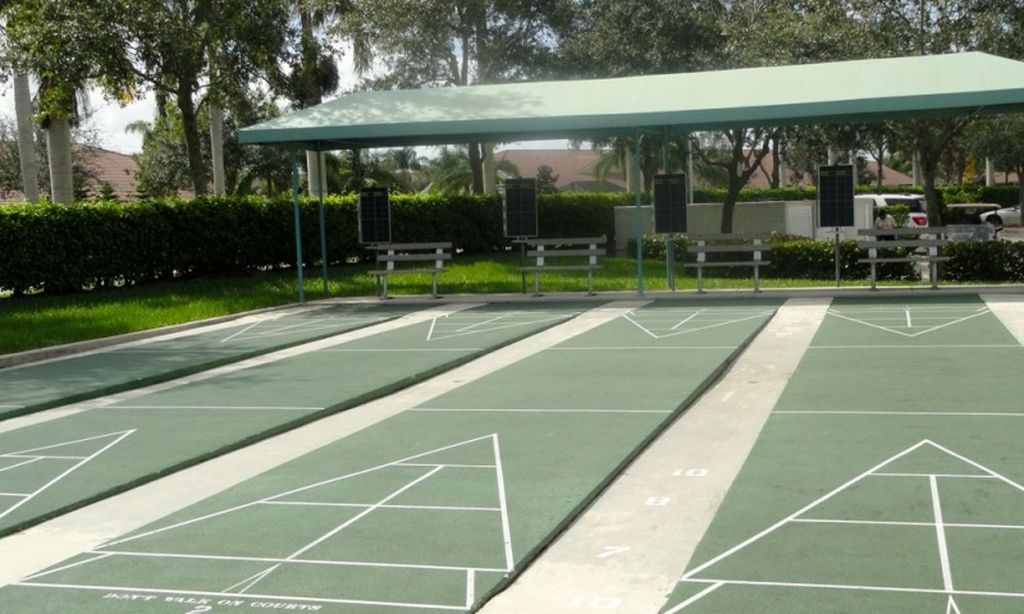 4 Shuffleboard Courts