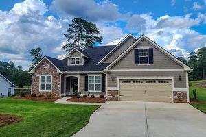 209 FAIRWAY DR, MC CORMICK, SC