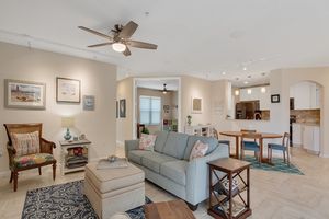 5020 FAIRWAYS CIR APT J206, VERO BEACH, FL